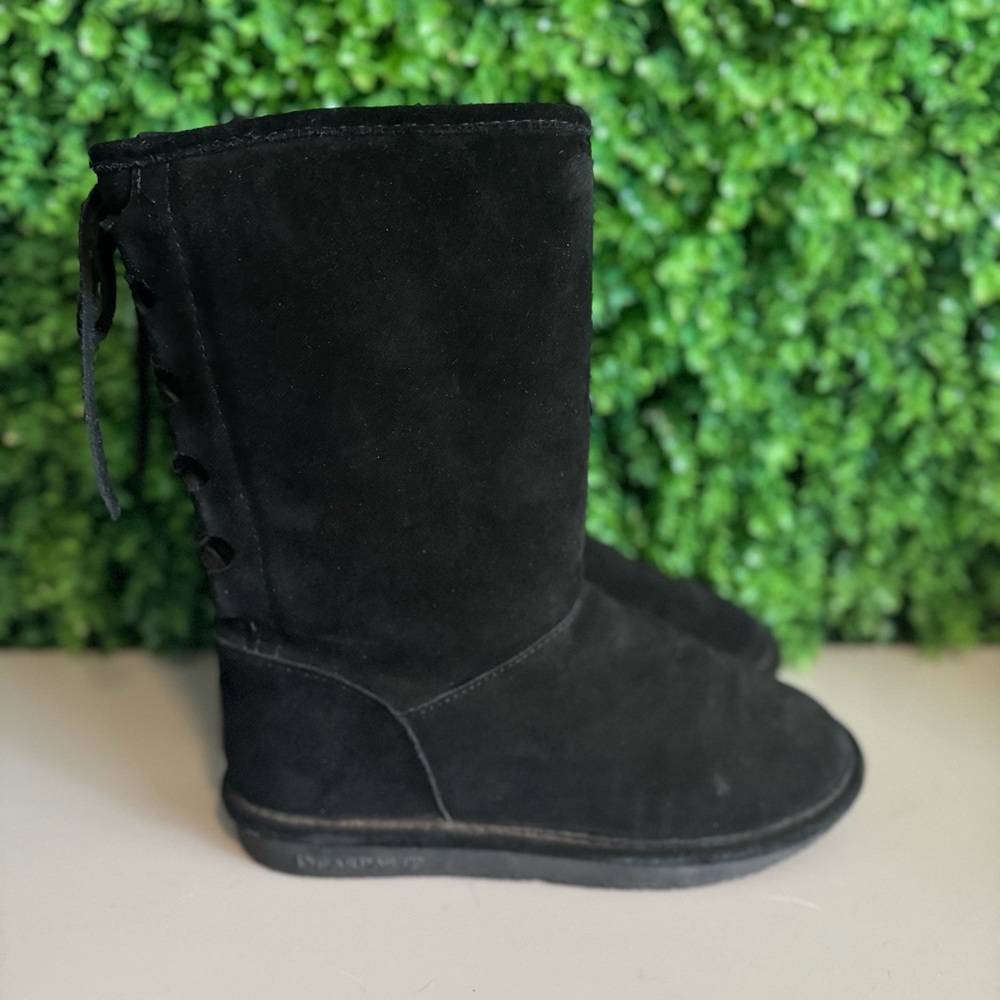 Bearpaw Black Boots with Lace Up Back Size 10 - Picture 2 of 12